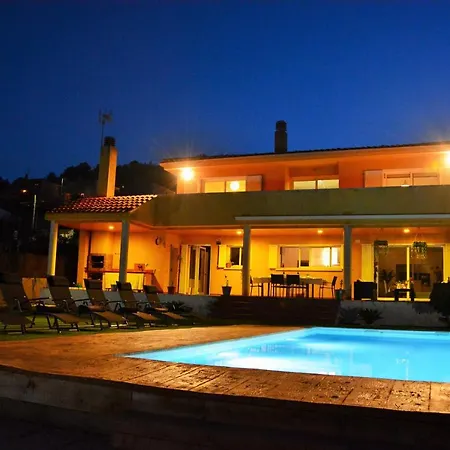 Lia 10 Minutes Drive Sitges Very Confortable Ac Pool Xl Garden Sunny Oriented *
