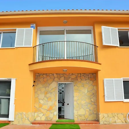 Lia 10 Minutes Drive Sitges Very Confortable Ac Pool Xl Garden Sunny Oriented *