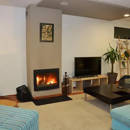 Lia 10 Minutes Drive Sitges Very Confortable Ac Pool Xl Garden Sunny Oriented Villa