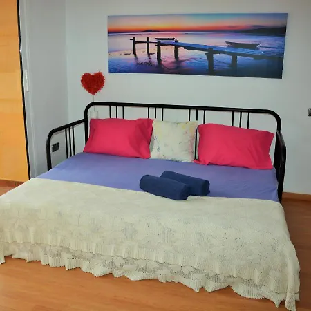 Lia 10 Minutes Drive Sitges Very Confortable Ac Pool Xl Garden Sunny Oriented Villa Canyelles (Catalonia)