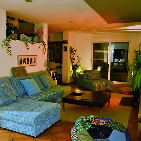 Lia 10 Minutes Drive Sitges Very Confortable Ac Pool Xl Garden Sunny Oriented * Canyelles (Catalonia)